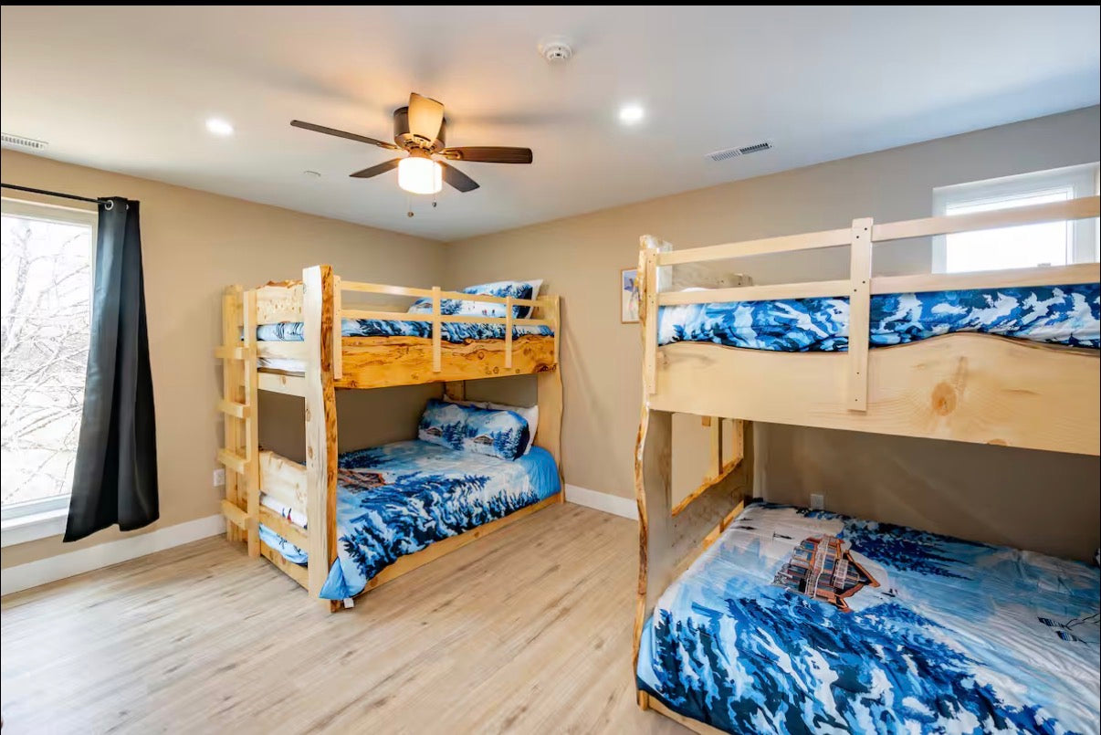 $800 Per Night Blue Ridge GA Property